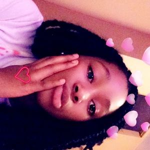 Meet your Posher, Imani